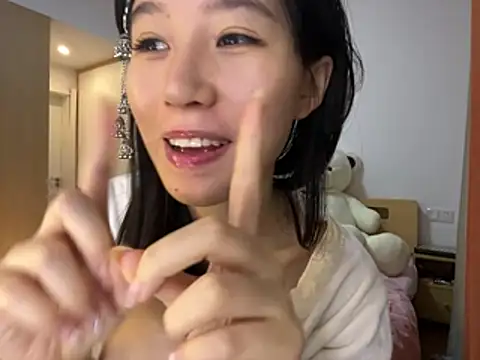 aceekie-nana (F young) - 人会变蠢 我会变饿 陪聊小猪