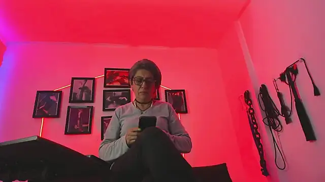 MistressNyx_cg webcam