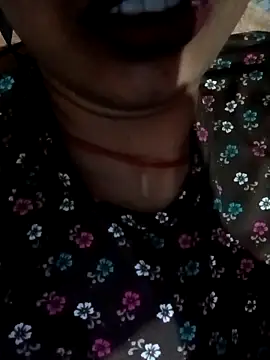 Webcam Model (Arti_hot44A)  is live.Free join now!