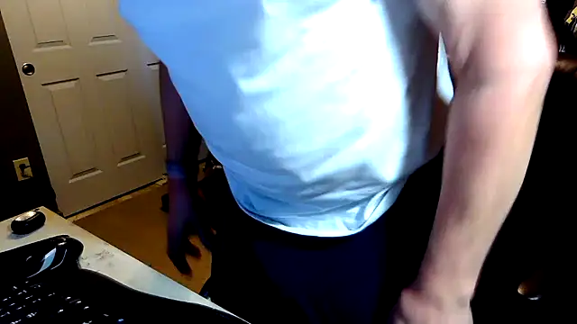 nobledad (M grandpa) - I get naked for 5 mins