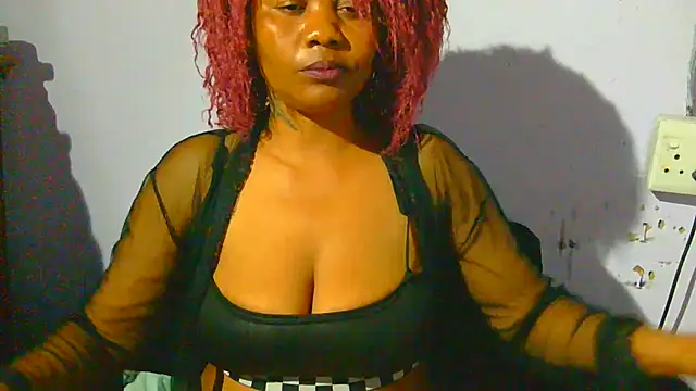 Augustine-Blooomxx webcam