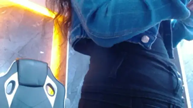 victoria_hernandez_t_ (F young) - doggy style + 5 slaps on the ass