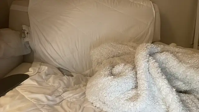 18yoteenvirgin webcam