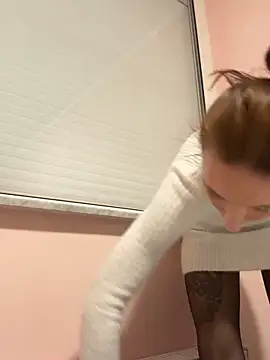 emilia_mausi - Emilia_Mausi's free webcam - UK Sex Cams