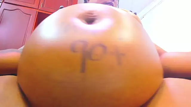 emma_purple_ webcam