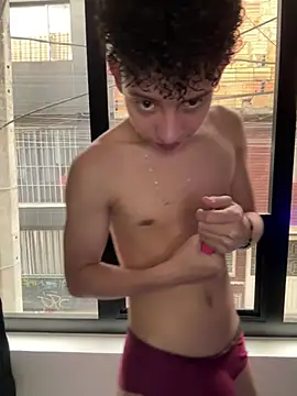 yoursexyjose (M twink) - Show cum