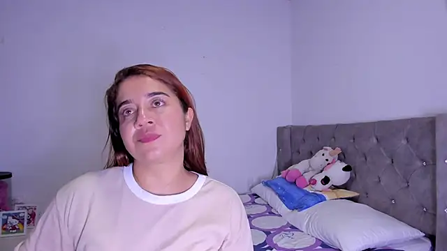 naive_natty10 webcam