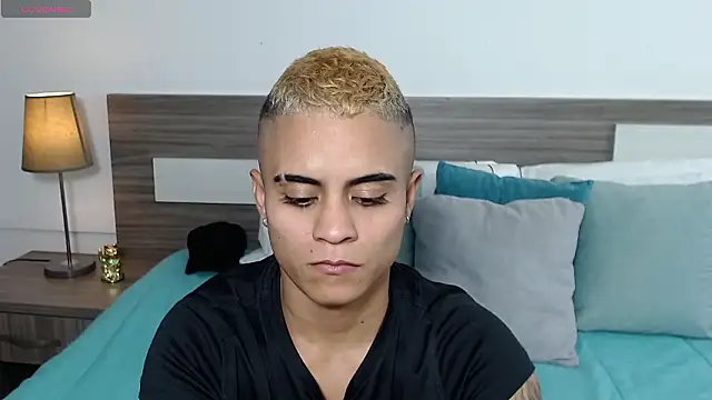 Liiamthompson webcam