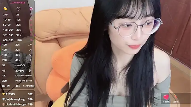 Nice2C- Live Webcam on Stripchat