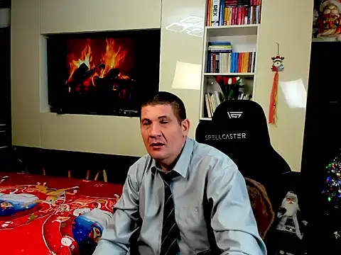 spartacusdaddy48 - SpartacusDaddy48's free webcam