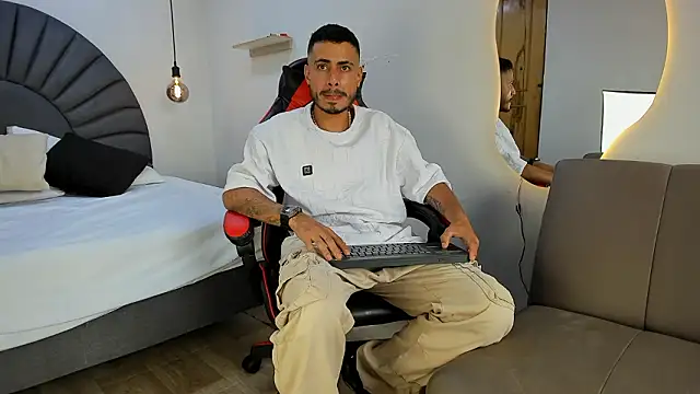 MatthewCullen webcam