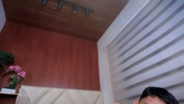 TheBoyAboveYou webcam