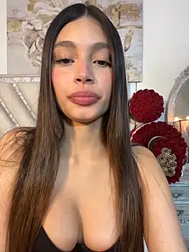 amaliarand (F young) - In public #toyon