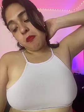 Webcam Model (EmilyNoir1)  is live.Free join now!