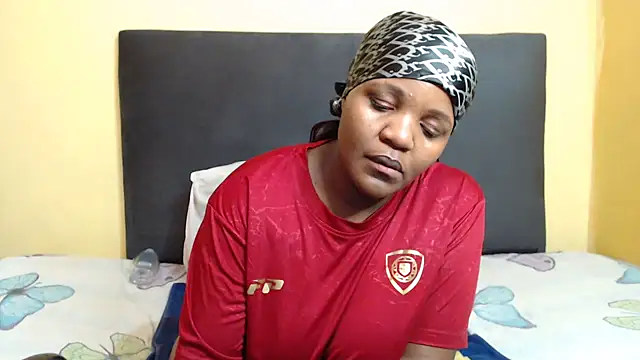 ChubbyBitch26 webcam