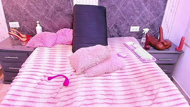 andreafletcher (F teen) - 🍄2 FINGERS IN THE ASS🍄