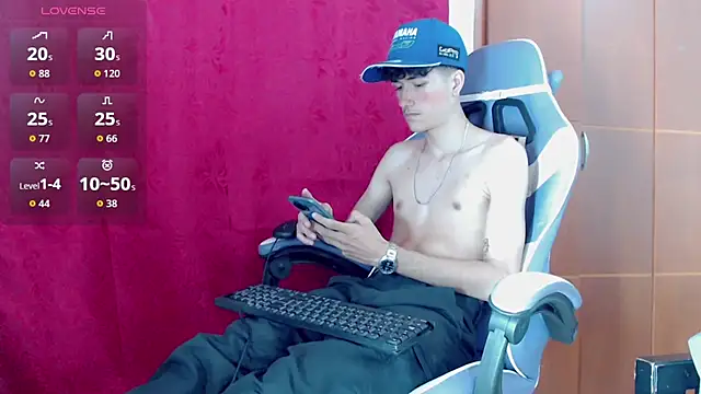 Johnny_cagee_ webcam