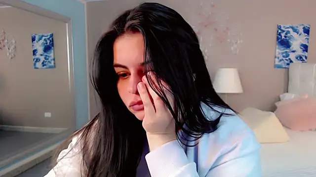 _Maddison_Ivanova_ webcam