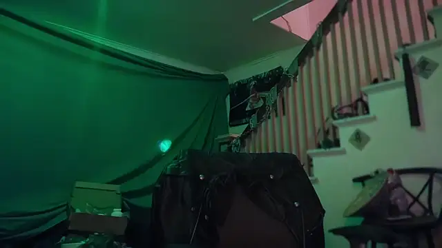 MasterDaddyCool webcam