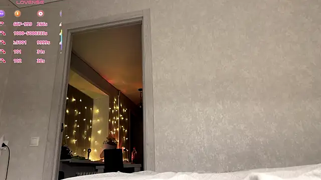 hopefuture (F teen) - spit on my nippels