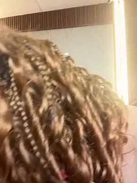 eva_feller69 (F young) - reto hazme chorrear como fuente