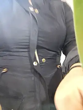 natasha_miilf (F milf) - Show ass and put 2 fingers in