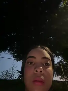 NAUGHTY_LITTLE_18 webcam