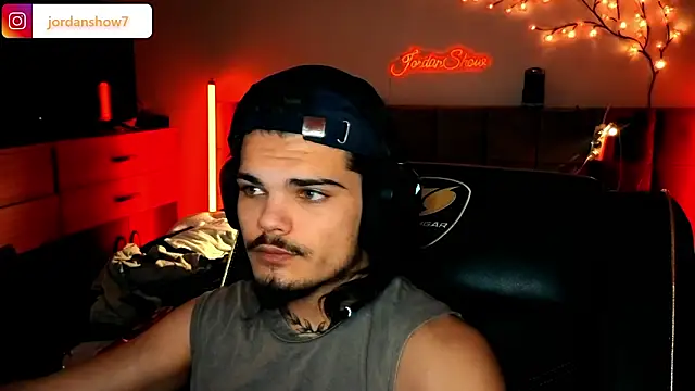 JordanShow webcam