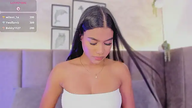 chloe_sullivannn webcam