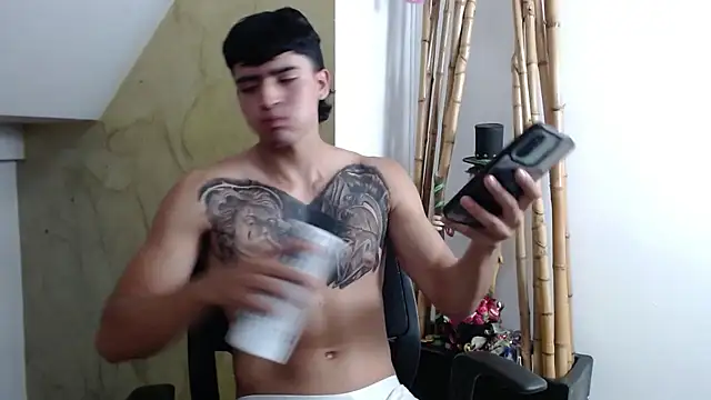 elliot_colton webcam