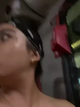 JuanitaMore01 webcam