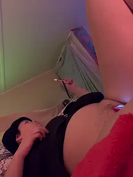 CUMFOREVERY1nTitTiES2 webcam