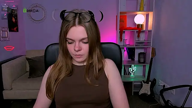 veronica_bubble webcam