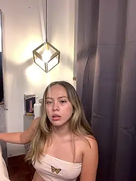 valery_and_Dani_ webcam