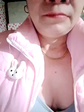 small-house123 webcam