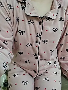 Webcam Model (Lamya-dalo3a)  is live.Free join now!