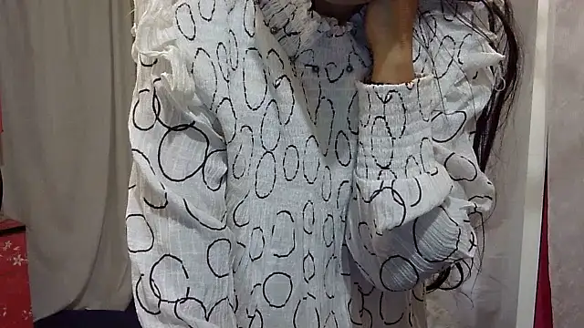 Pramila-Manish webcam