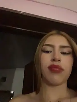 PrettyAshley_ webcam