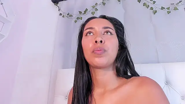 emma_lorense22 - Emma_lorense22's free webcam - UK Sex Cams