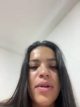 Webcam Model (JuanitaMore01)  is live.Free join now!