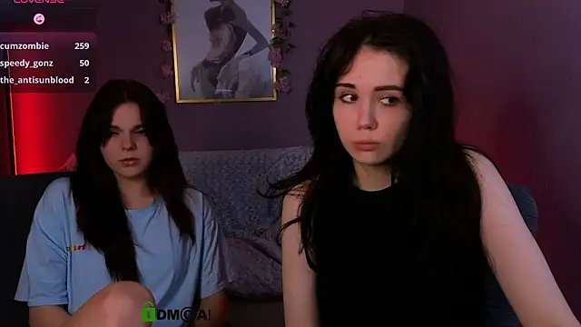 riley_sanders webcam