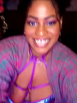 AmazonianMistress webcam