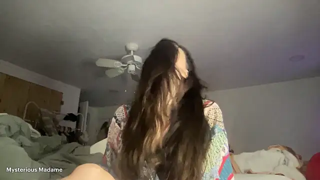 MysteriousMadam webcam