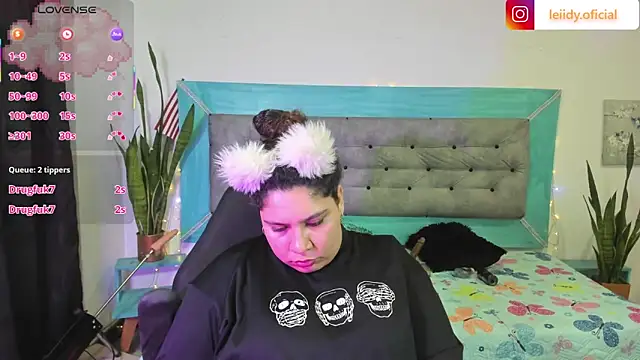 megannn-diamonts webcam