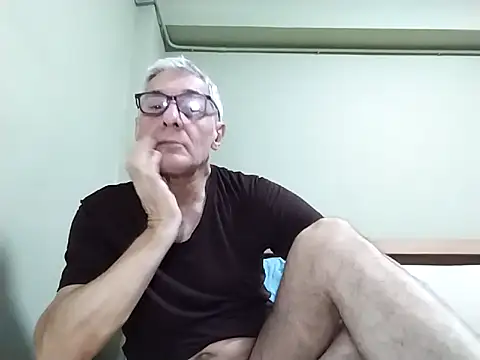 BIGUNCUTHARDCOCK webcam