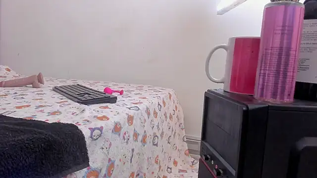 JulianaCarter webcam