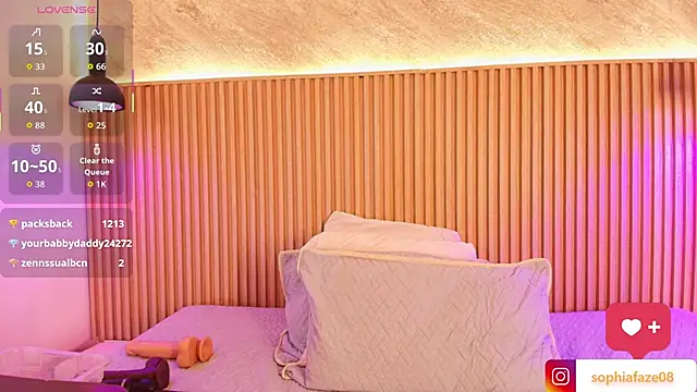 big_tits_in_your_face webcam