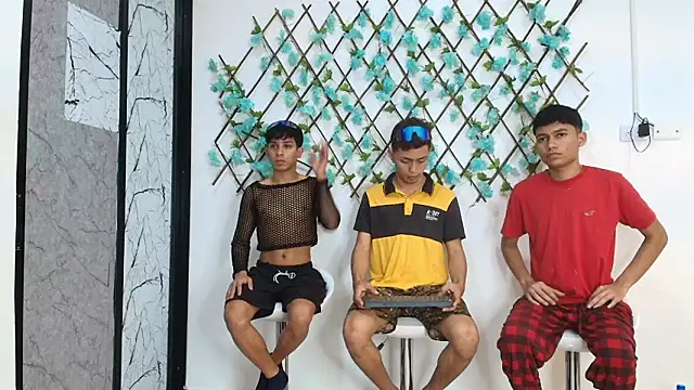 AVENGER_BOYS2026 webcam