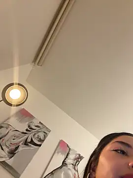 Rae_Lil_White webcam