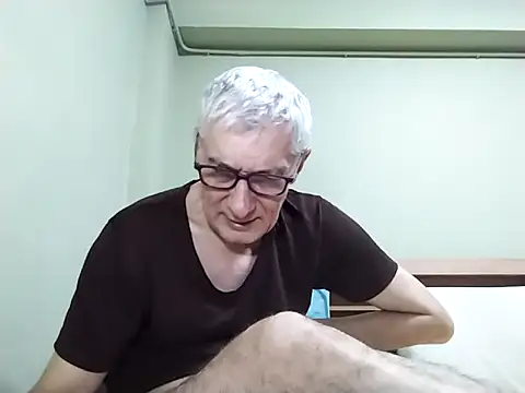 BIGUNCUTHARDCOCK webcam